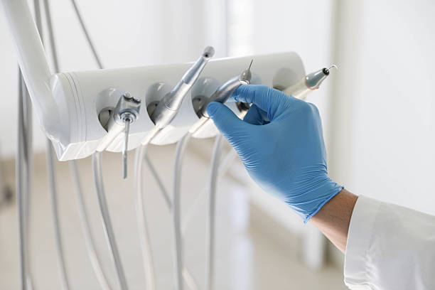 Professional Emergency Dentist technician working in Tioga Terrace, NY